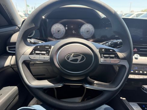 Certified 2024 Hyundai Elantra SEL FWD image 9