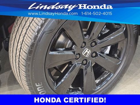 Used 2025 Honda Pilot Black Edition image 26