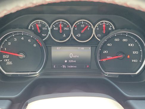 Used 2021 Chevrolet Suburban RST RWD image 24