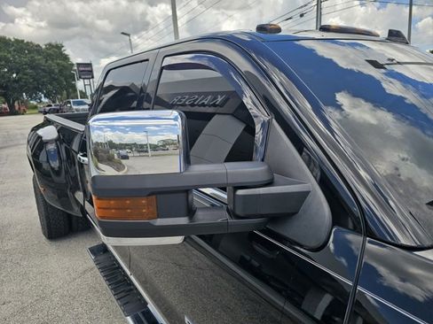 Used 2018 GMC Sierra 3500 Denali w/ Duramax Plus Package image 19