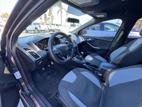Used 2016 Ford Focus ST image 10