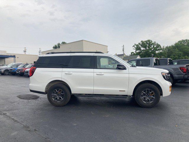 Certified 2025 Ford Expedition Tremor AWD/4WD image 6