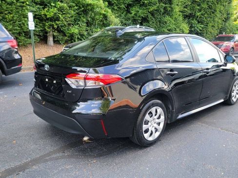 Used 2024 Toyota Corolla LE FWD image 6
