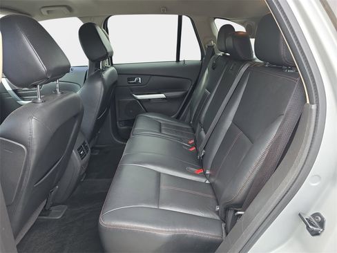 Used 2013 Ford Edge Limited image 16