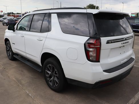 Used 2021 Chevrolet Tahoe Z71 w/ Z71 Signature Package AWD/4WD image 8