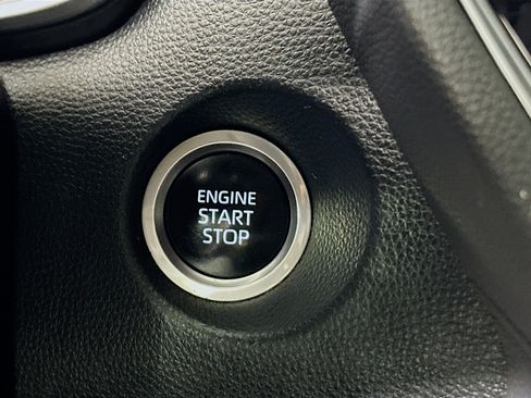 Used 2023 Toyota Corolla Cross XLE w/ Convenience Package image 20