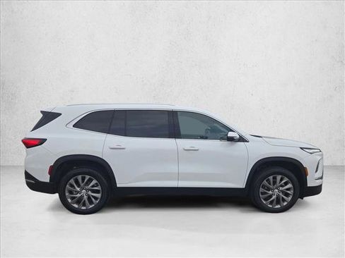 Used 2026 Buick Enclave Preferred FWD image 4