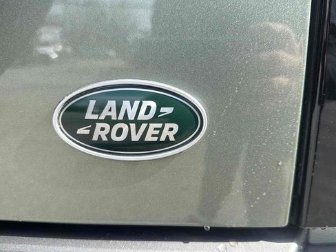 Used 2022 Land Rover Defender 90 X-Dynamic S AWD/4WD image 17