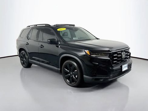 Used 2025 Honda Pilot Black Edition image 1
