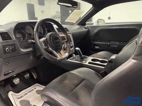 Used 2014 Dodge Challenger SRT8 image 13