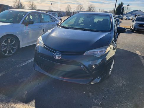 Used 2017 Toyota Corolla L image 2