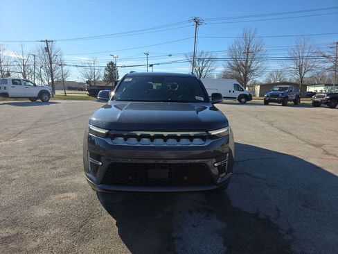 New 2026 Jeep Grand Wagoneer L 4WD image 2