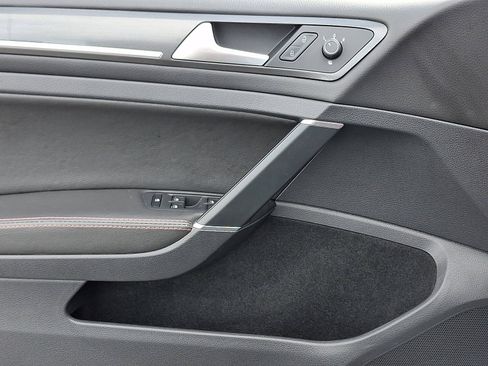 Used 2018 Volkswagen GTI S image 14