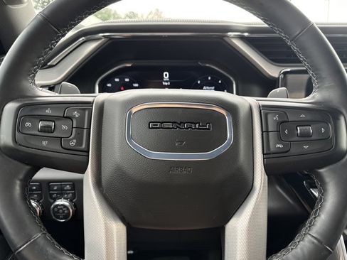 Used 2025 GMC Sierra 1500 Denali w/ Denali Reserve Package AWD/4WD image 26