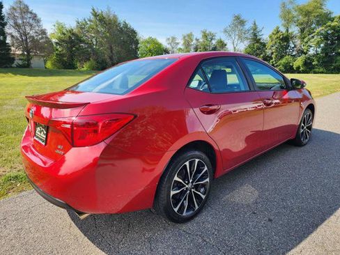Used 2017 Toyota Corolla SE FWD image 6