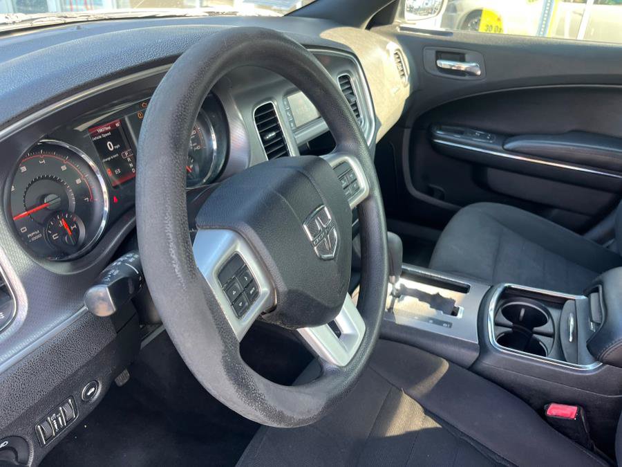 Used 2013 Dodge Charger SE w/ Sport Appearance Group RWD image 17