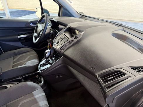 Used 2018 Ford Transit Connect XLT image 12