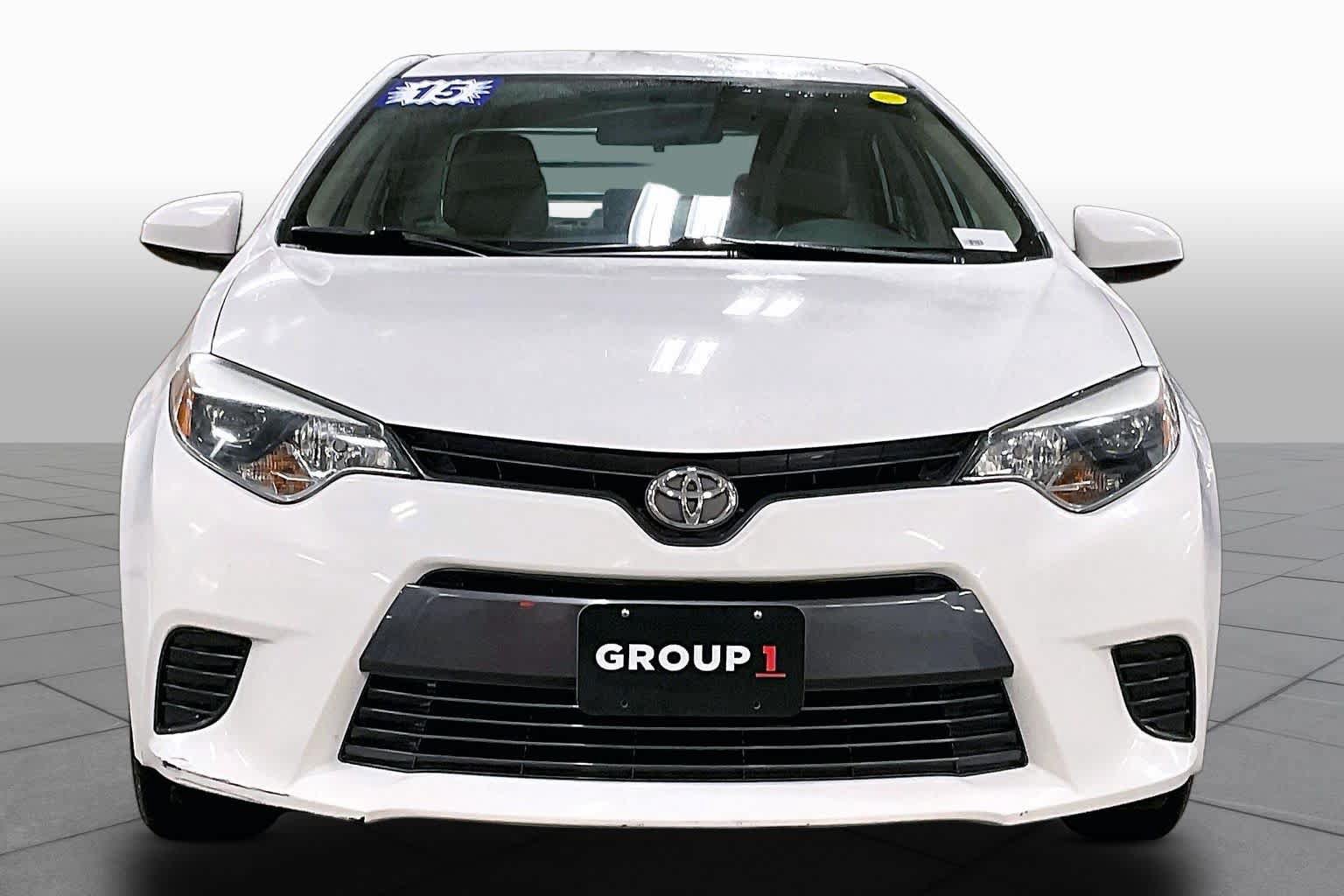 Used 2015 Toyota Corolla LE FWD image 4