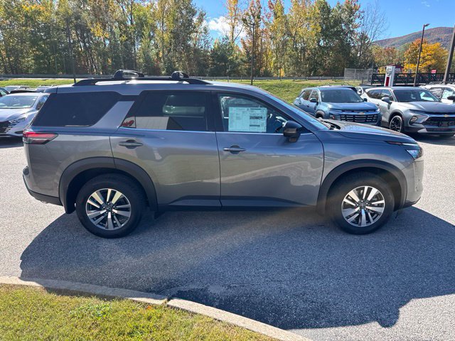 New 2026 Nissan Pathfinder SL AWD/4WD image 13