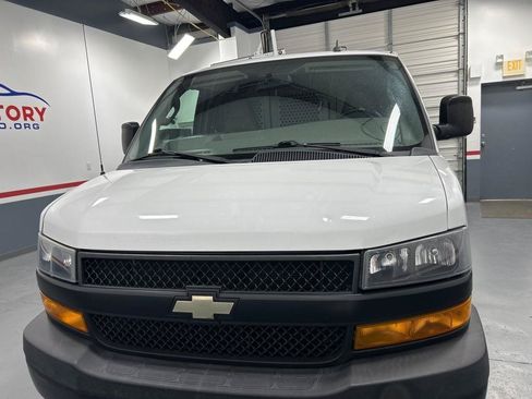 Used 2019 Chevrolet Express 2500 Extended w/ Driver Convenience Package RWD image 5