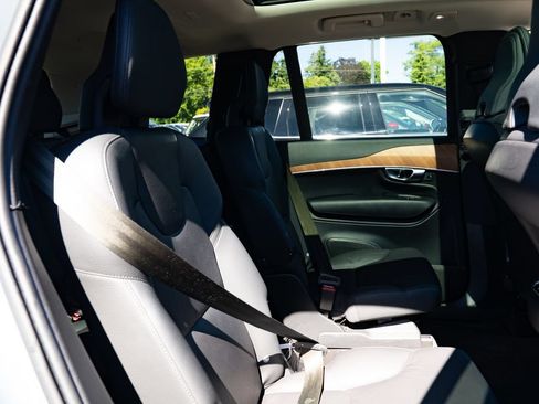 Used 2023 Volvo XC90 B6 Plus w/ Protection Package Premier AWD/4WD image 22