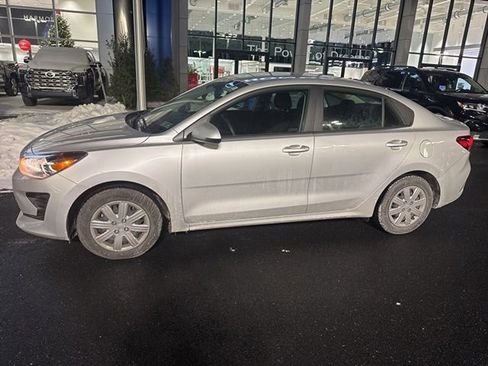 Used 2023 Kia Rio LX image 3