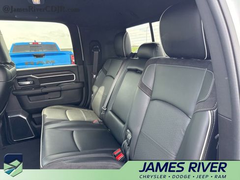 Used 2025 RAM 3500 Laramie w/ Sport Appearance Package AWD/4WD image 18