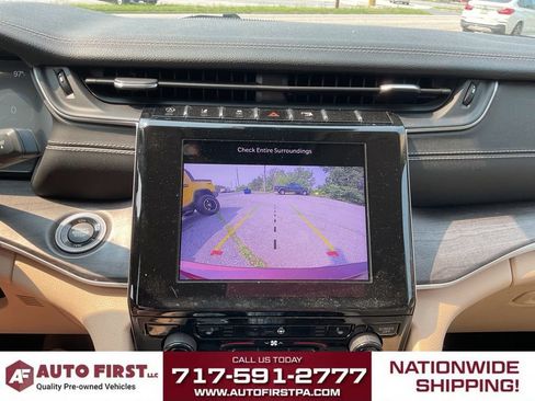 Used 2021 Jeep Grand Cherokee L Limited AWD/4WD image 23