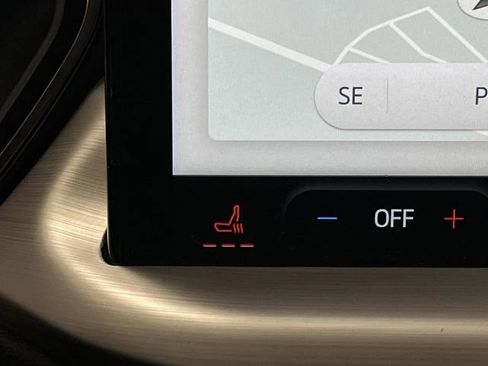 Used 2024 Ford Escape SE w/ PHEV Premium Package image 8