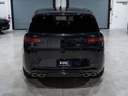 Used 2025 Land Rover Range Rover Sport Dynamic SE image 5