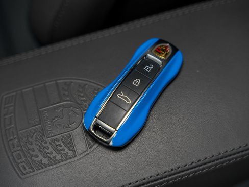 Used 2023 Porsche 911 Carrera w/ Sport Chrono Package image 48