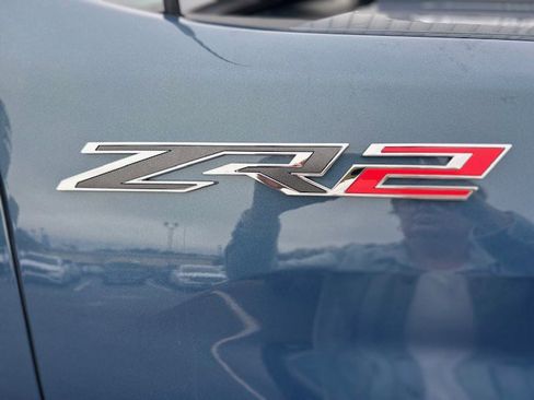 Used 2024 Chevrolet Silverado 2500 ZR2 w/ Technology Package image 7