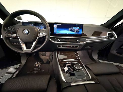Used 2024 BMW X5 xDrive40i w/ Premium Package AWD/4WD image 12