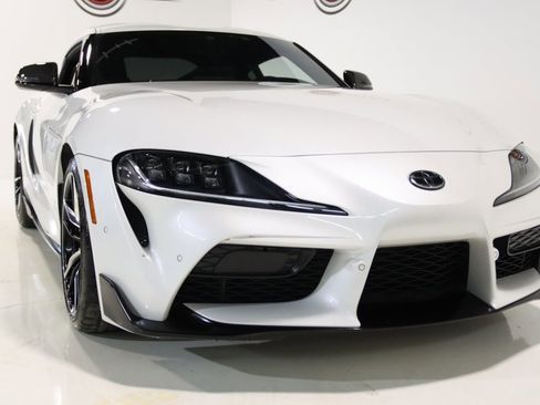 Used 2021 Toyota Supra Premium w/ Driver Assist Package image 21