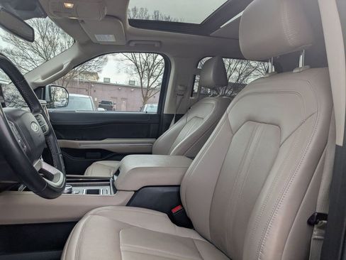 Used 2024 Ford Expedition Max Limited image 23