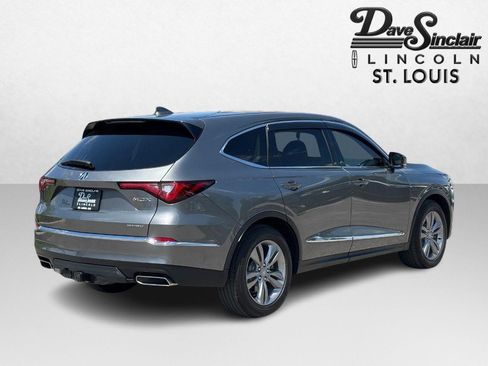 Used 2023 Acura MDX SH-AWD image 3