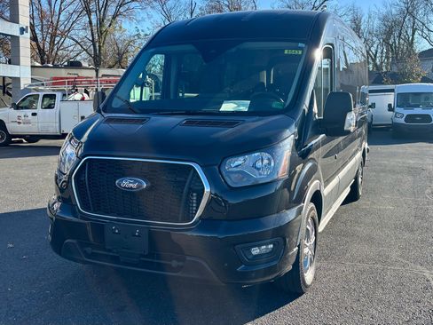 Used 2024 Ford Transit 350 XLT image 2