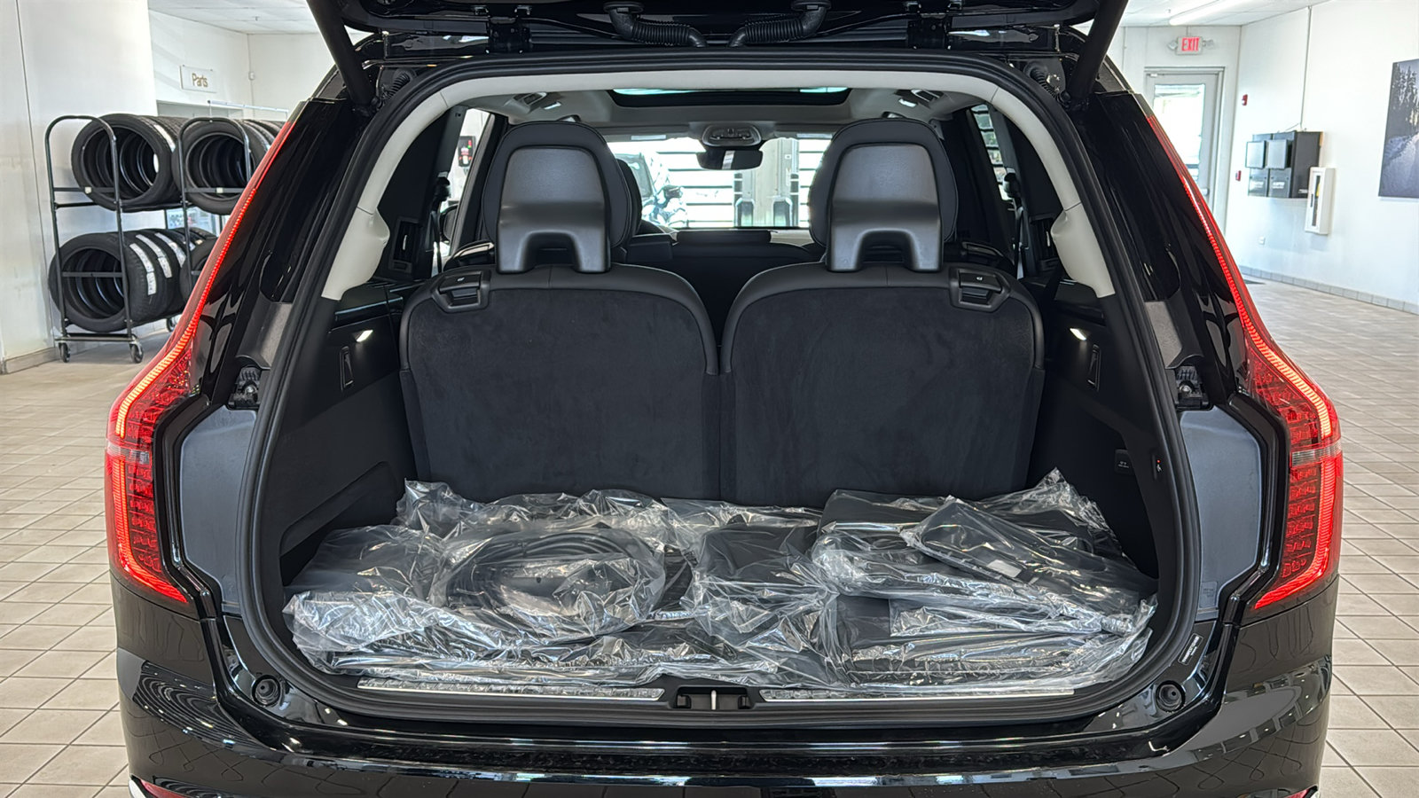 New 2026 Volvo XC90 T8 Plus w/ Protection Package AWD/4WD image 30