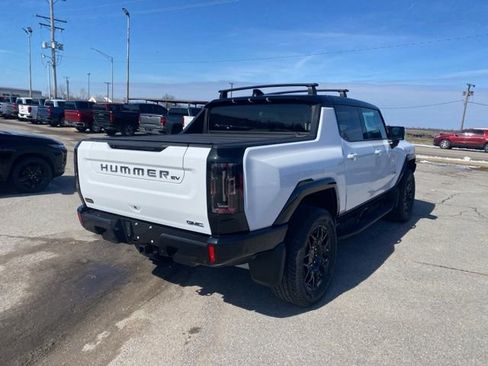 New 2025 GMC Hummer EV 2X w/ LPO, Roof Cross Rail Package image 6
