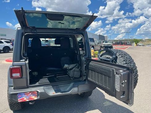 Used 2018 Jeep Wrangler Unlimited Sport S AWD/4WD image 24