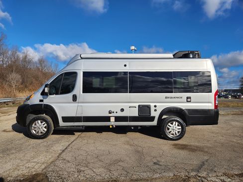 Used 2022 RAM ProMaster 3500 w/ Lane Management Group image 22