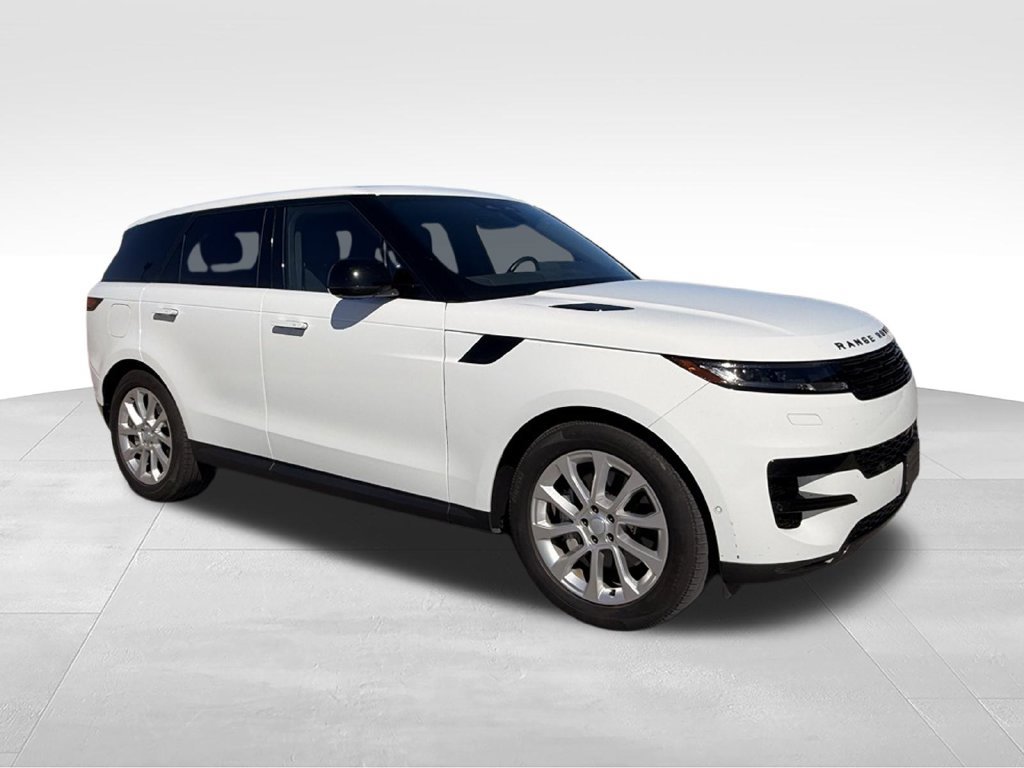 Used 2025 Land Rover Range Rover Sport SE AWD/4WD image 4