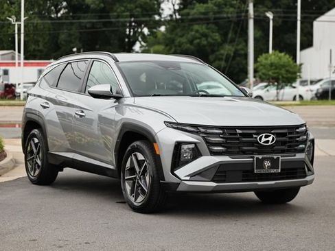 Used 2025 Hyundai Tucson SEL AWD/4WD image 12