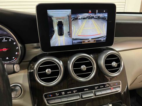 Used 2018 Mercedes-Benz GLC 300 4MATIC image 30
