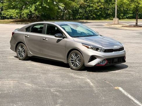 Used 2023 Kia Forte GT-Line w/ GT-Line Technology Package FWD image 10