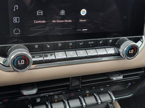 New 2026 GMC Canyon Denali AWD/4WD image 28