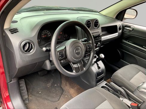 Used 2014 Jeep Compass Sport w/ Power Value Group FWD image 17