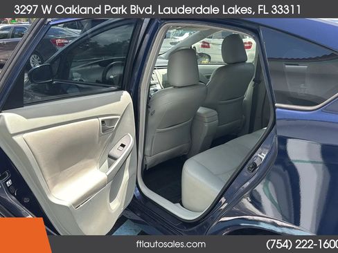 Used 2013 Toyota Prius Two FWD image 22