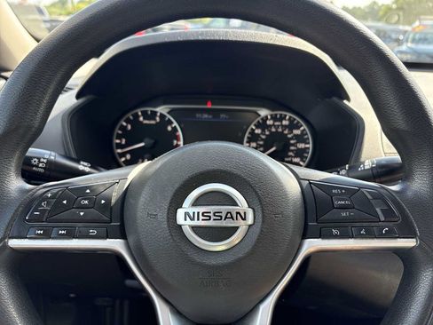 Used 2020 Nissan Altima 2.5 S FWD image 11