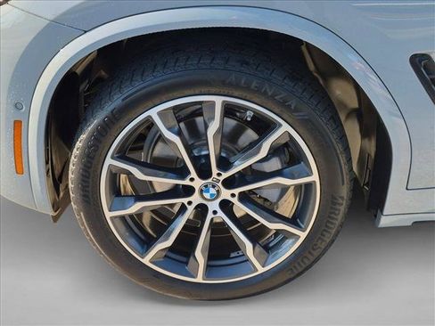 Used 2022 BMW X4 xDrive30i w/ M Sport Package 2 AWD/4WD image 24